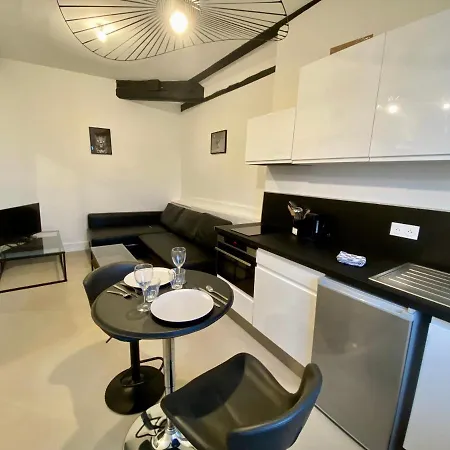 Henry I - petit appartement lumineux Rouen Extérieur photo